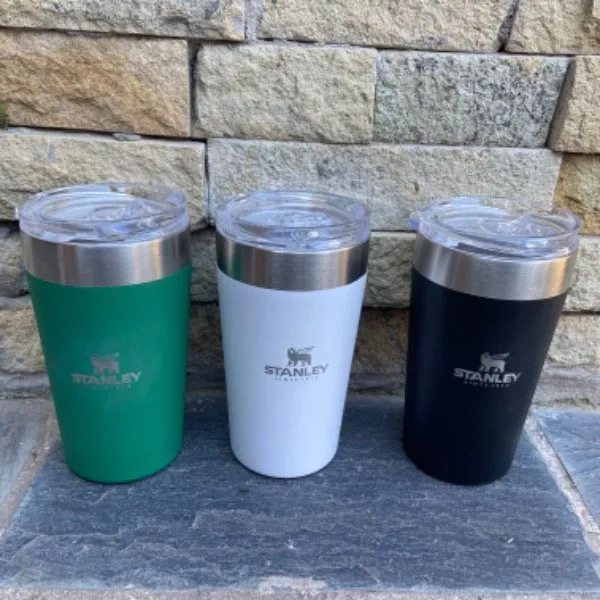 [6611] VASOS CON TAPA TRANSPARENTE DE 500ml