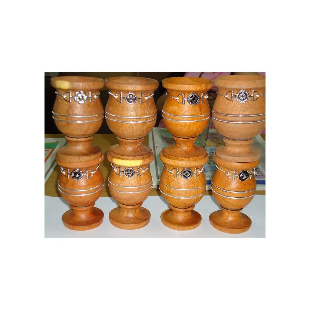[M18] MATE ALGARROBO CON INSIGNIA VARIOS MOTIVOS